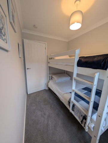 Twin room with bunk beds