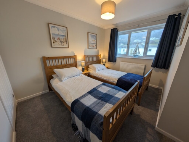 Twin bedroom